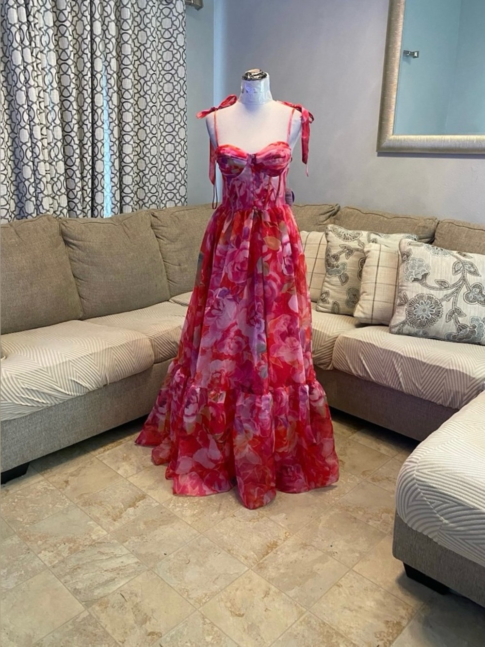 New Windsor size 1/2 Elana Floral A-Line Slit Formal Dress